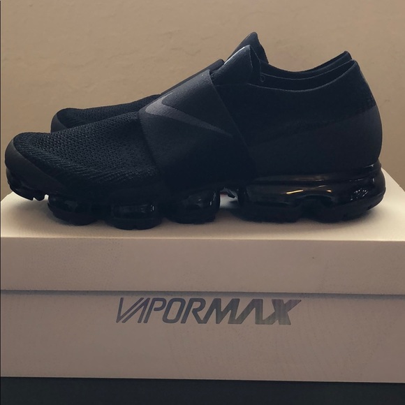 vapormax flyknit moc triple black